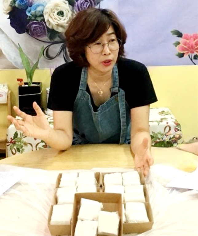 수작떡공방의 전통적인 제빵 작업실